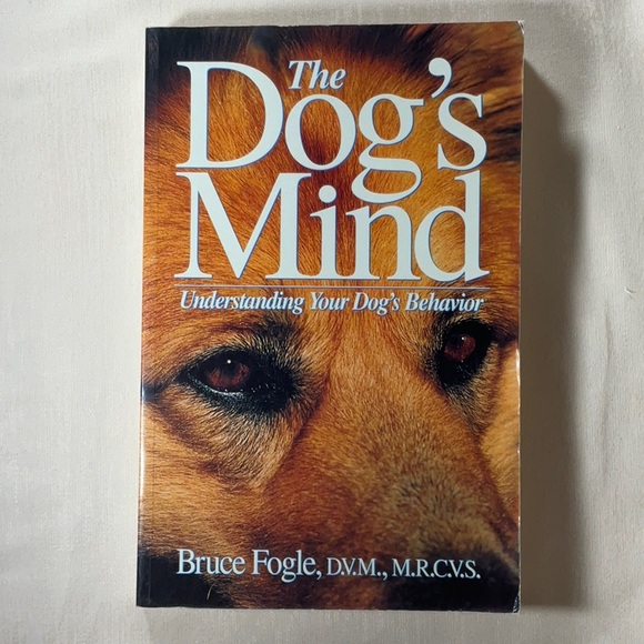 Bundle of 4 Dog Books - Picture 2 of 14